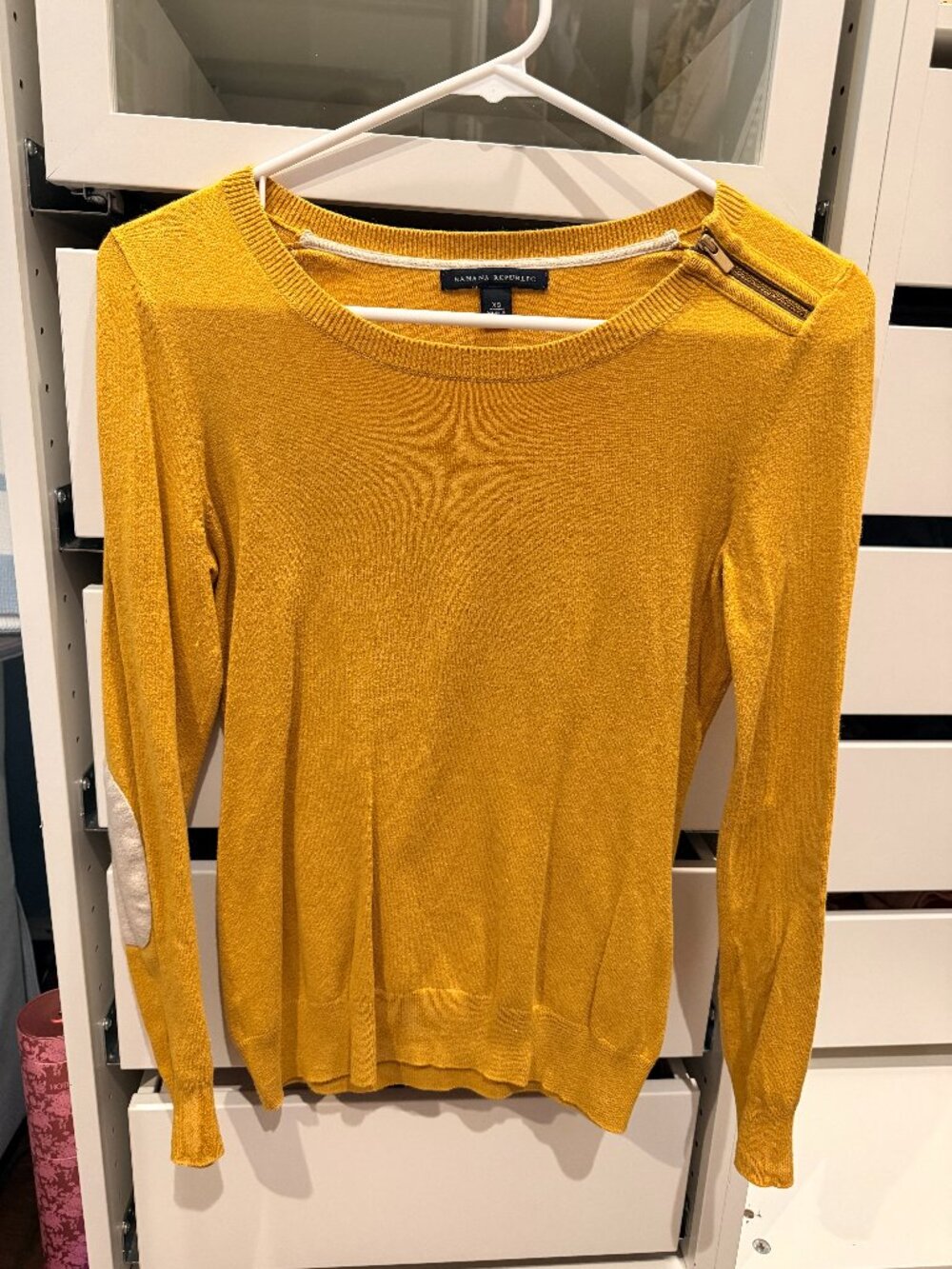 💛 Banana Republic Mustard Sweater w/ Elbow Patch & Zip Detail — XS